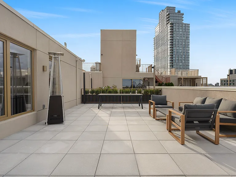 16 West St #1107 — Photo 22