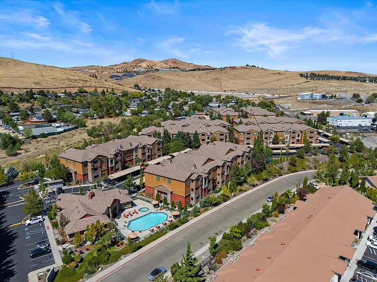 The View Apartments — Photo 123