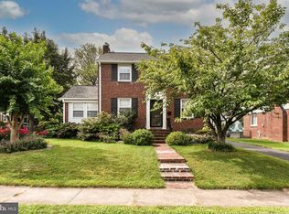 5900 1st St S, Arlington, VA 22204