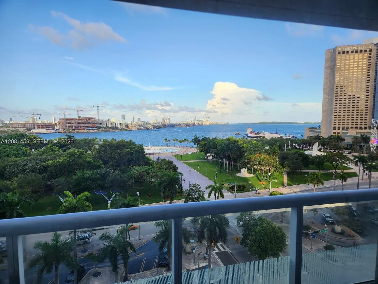 50 Biscayne Condo — Photo 1