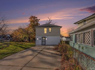 113 Rathbone St, Mount Clemens, MI 48043