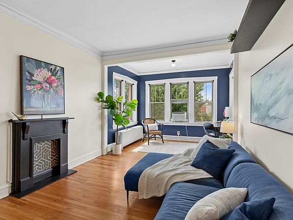 5th image of 240 S Maple Ave APT 3W