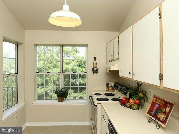 1st image of 109 Water Fountain Way Unit 302