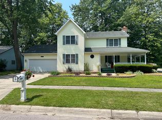 464 Central Ave, Marysville, MI 48040