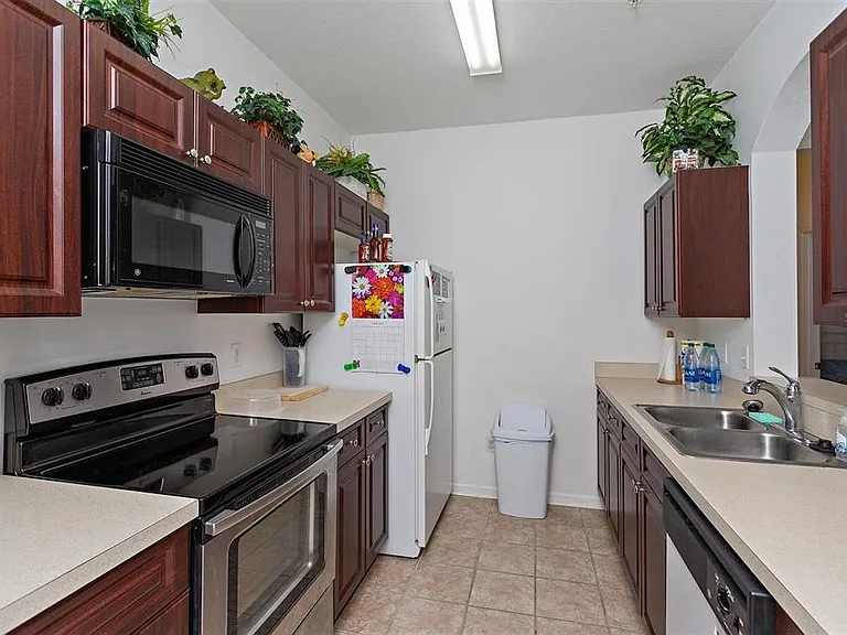 2307 Silver Palm Dr #202 — Photo 6