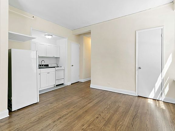 4th image of 245 W 72nd St APT 7D