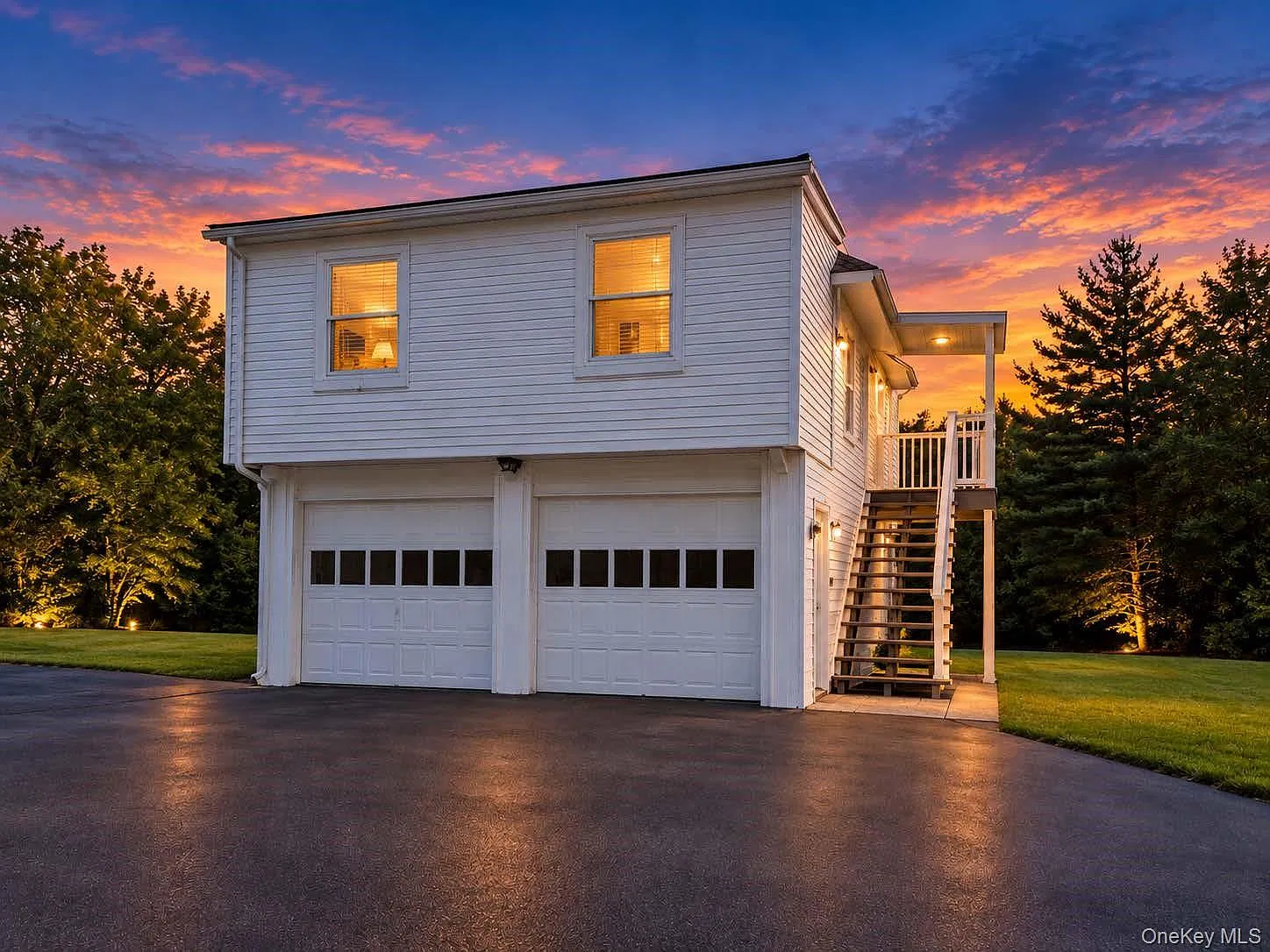 2 bed, 1.0 bath, 4967 sqft, $2,300 — Photo 3