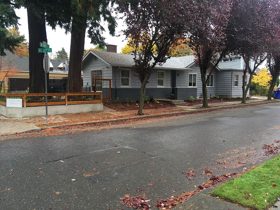 View of property from NE Knott Street and 32nd place