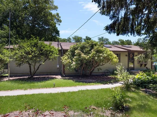 456 Rockland Rd, Scituate, RI 02857