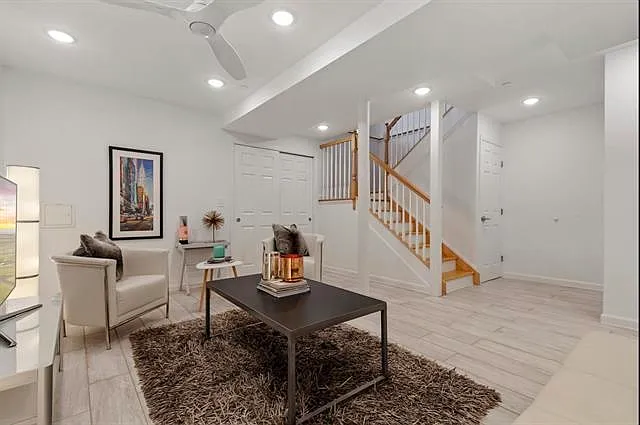 936 Pavonia Ave #1B — Photo 18