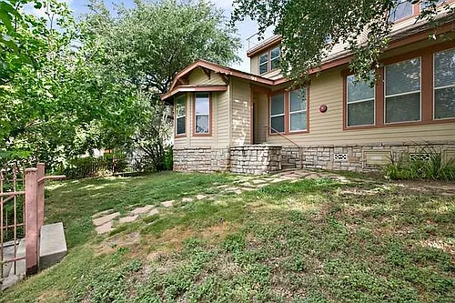 508 Elmwood Pl #B Photo 1