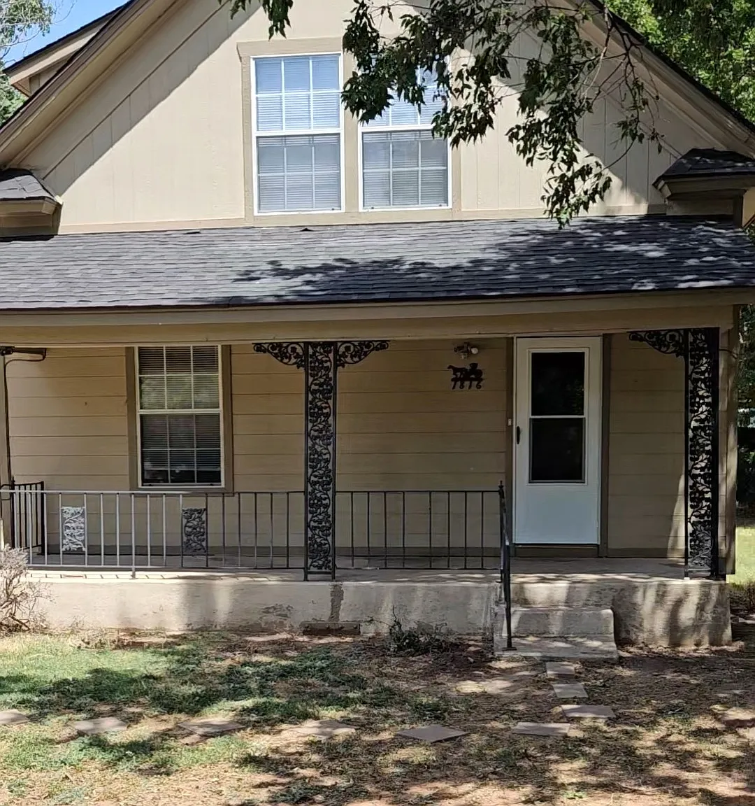 4 bed, 1320 sqft, $500 — Photo 1