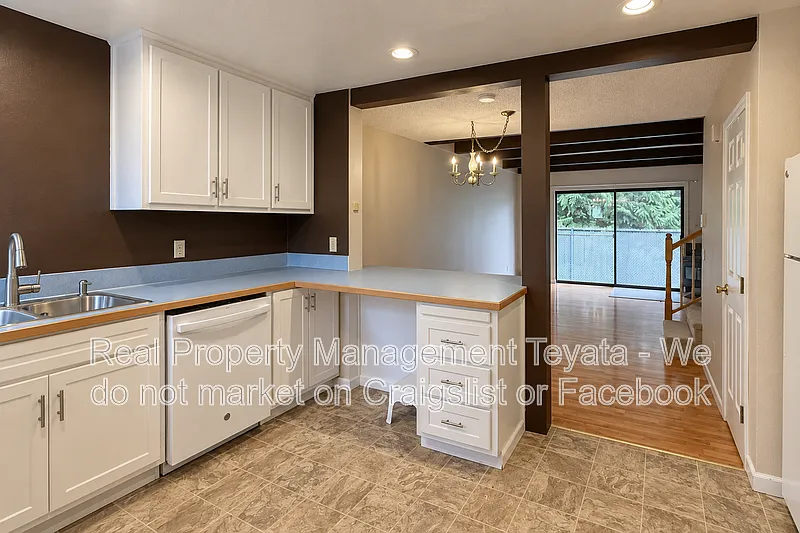 7650 Birch Bay Dr — Photo 4