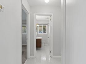 101 Sunset Dr, Rossville, GA