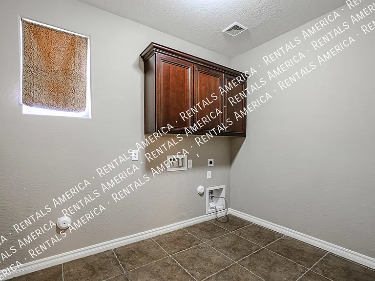613 W San Carlos Way — Photo 16
