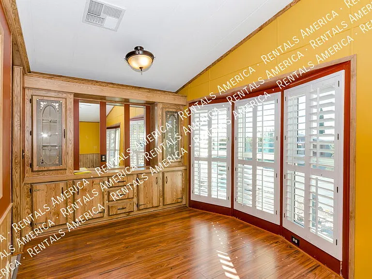 10684 N Stromboli Ave — Photo 7