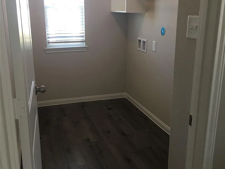 2111 Ethan Dr — Photo 23