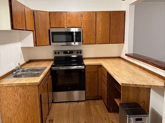 5th image of 1035 Colorado Ave #1035