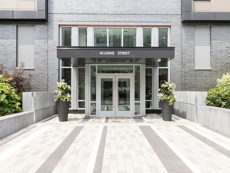 45 Lewis St #202 — Photo 17