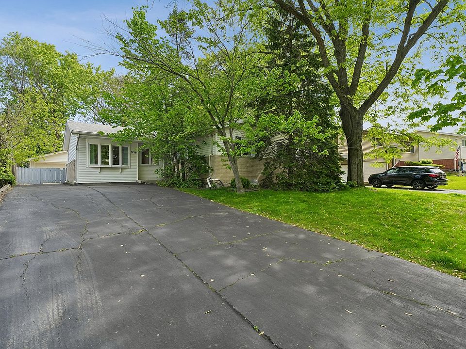 1st image of 9136 W 91st Pl