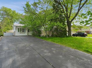 9136 W 91st Pl, Hickory Hills, IL 60457