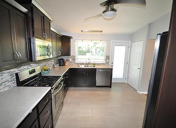 3rd image of 1605 Gallant Fox Dr