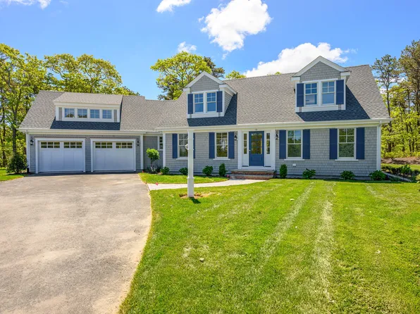 16 Turtle Run, Harwich, MA 02645