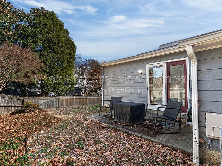 4917 Hillery Ct — Photo 32