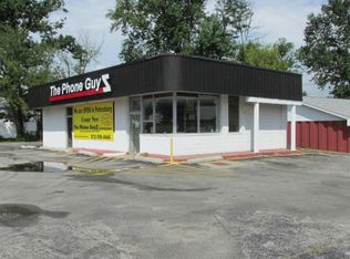 111 W Morton St, Oakland City, IN 47660