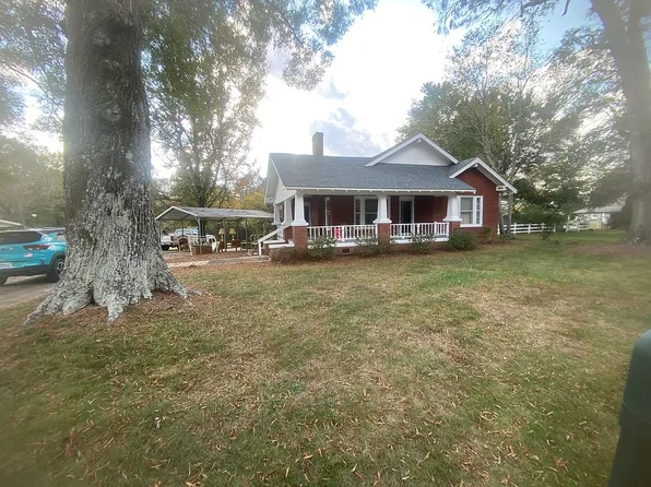 8350 State Highway 90 E, Stony Point, NC 28678