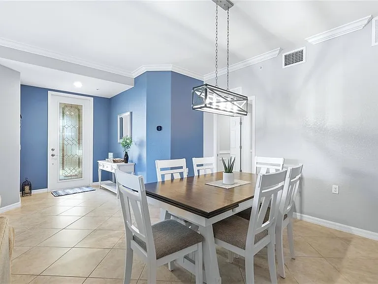 424 Winding Brook Ln #104 — Photo 10