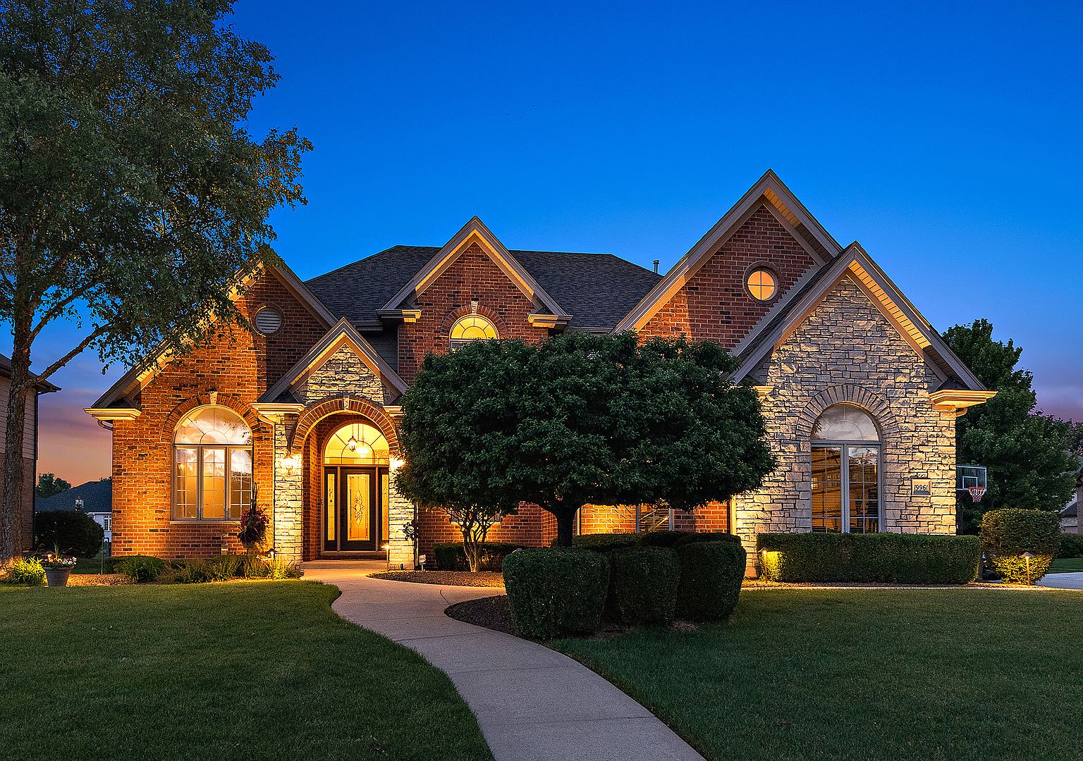 NAVIGATION　ゴールデンオーク　ありがとうございます！ 19961 Golden Oak Ln, Mokena, IL 60448 | MLS #12680131 | Zillow