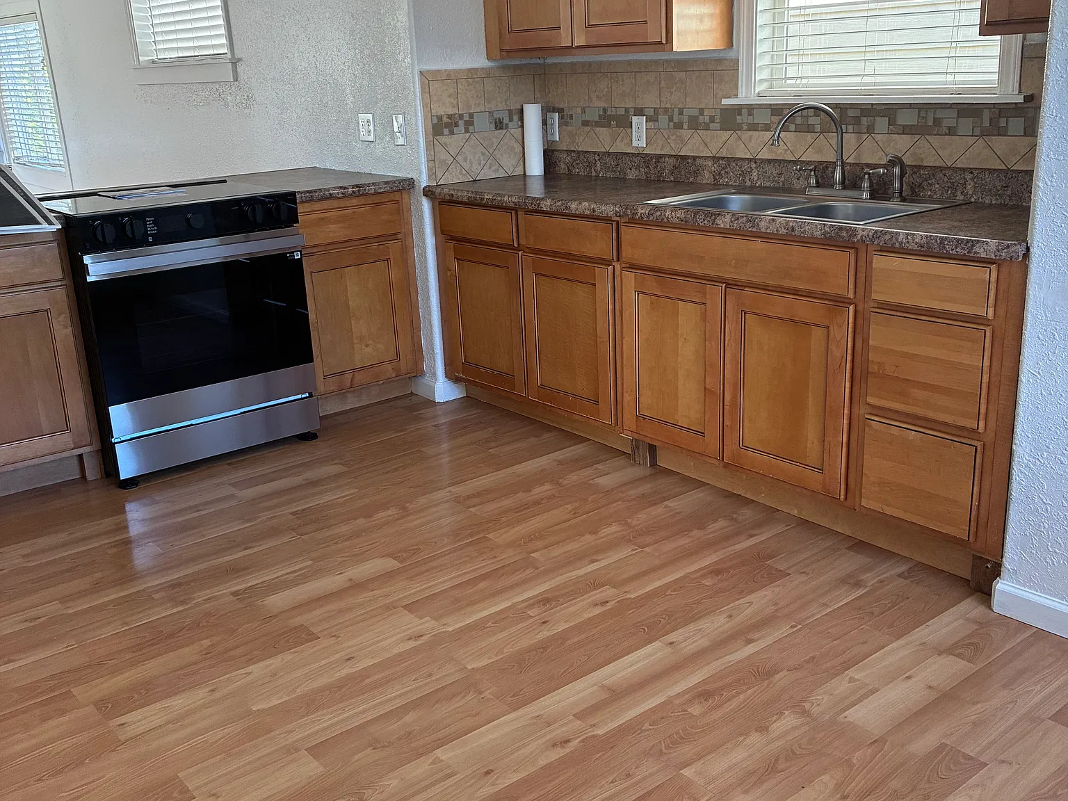 2 bed, 850 sqft, $1,500 — Photo 4