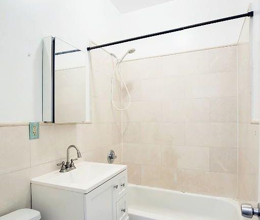 4th image of 127 W 136th St APT 2
