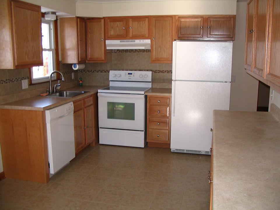 2nd image of 57 Wright Ave