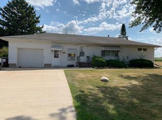 6097 S Woodlawn Rd, CRESTON, IL 60113