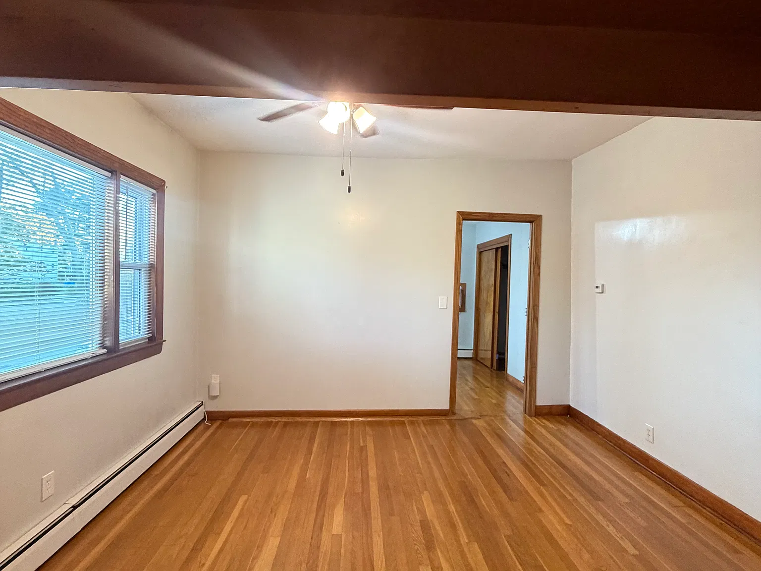 3 bed, 1100 sqft, $3,200 — Photo 3