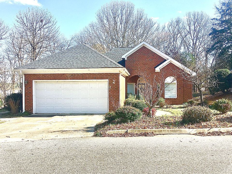 1st image of 104 Wexford Pl