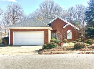 104 Wexford Pl, Greenwood, SC 29649
