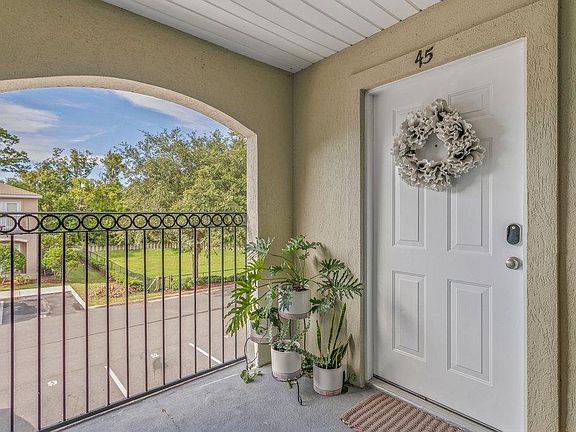 2nd image of 45 Jardin De Mer Pl #45