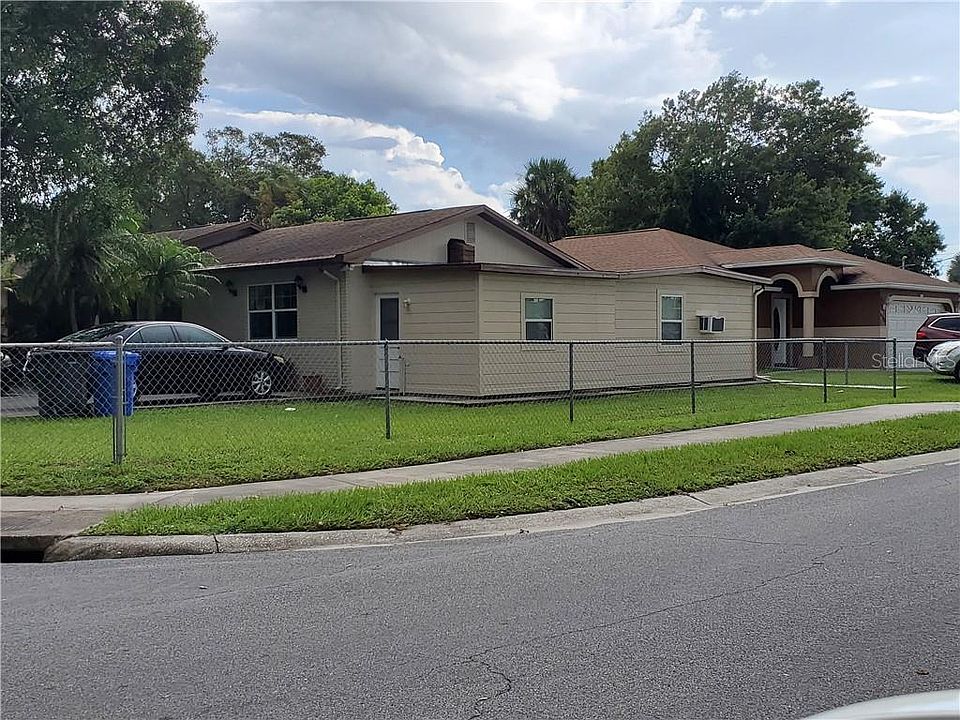 1st image of 6924 N Hubert Ave