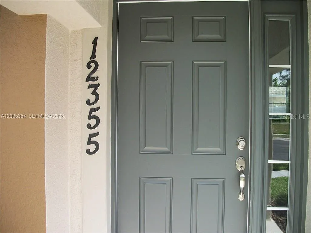 3 bed, 2.5 bath, $2,600 — Photo 2