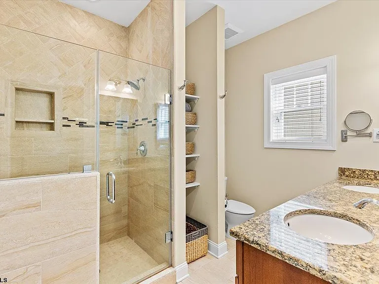 16 S Decatur Ave — Photo 30