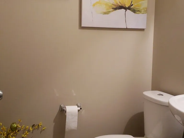 1-137 Fontaine Cres #1 — Photo 5