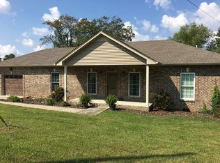 2030 Hygeia Rd, Greenbrier, TN 37073