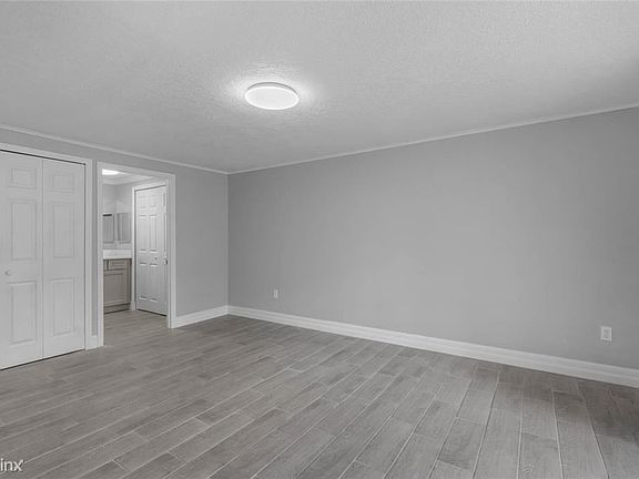 3rd image of 1520 Doyle Rd