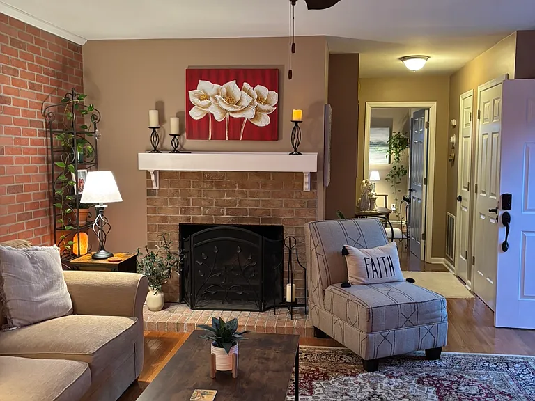2608 Neptune Way — Photo 21