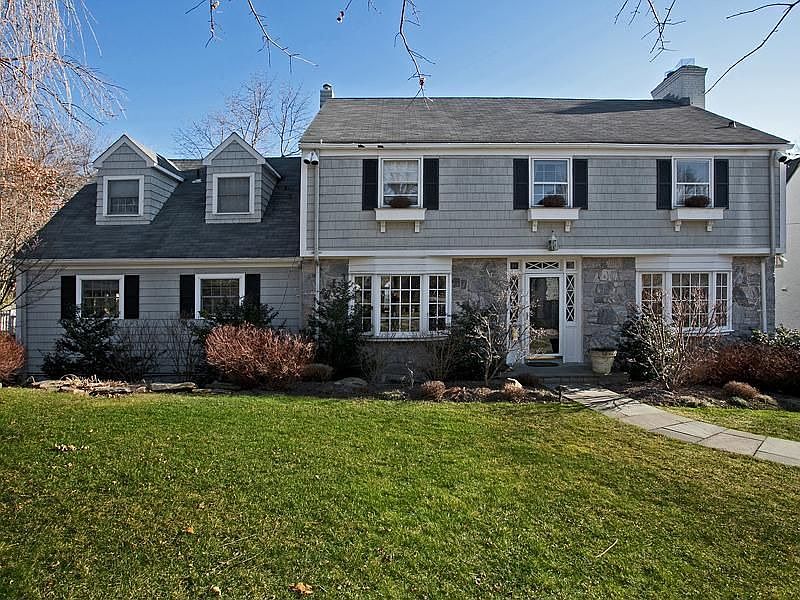 Sunny and Spacious Center Hall Colonial