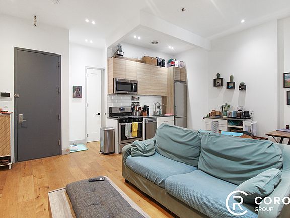 5th image of 1185 Dean St #1R