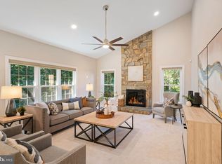 3728 Spicewood Dr, Annandale, VA 22003